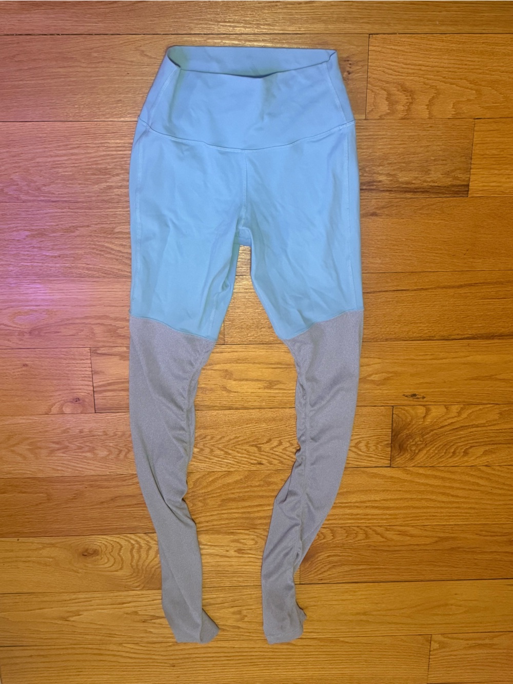 Alo Light Blue and Gray Two-Tone Active Leggings